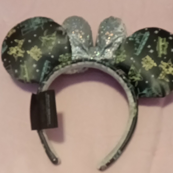 Disney Silver Glitter Minnie Mouse Ears Headband - Picture 5 of 6